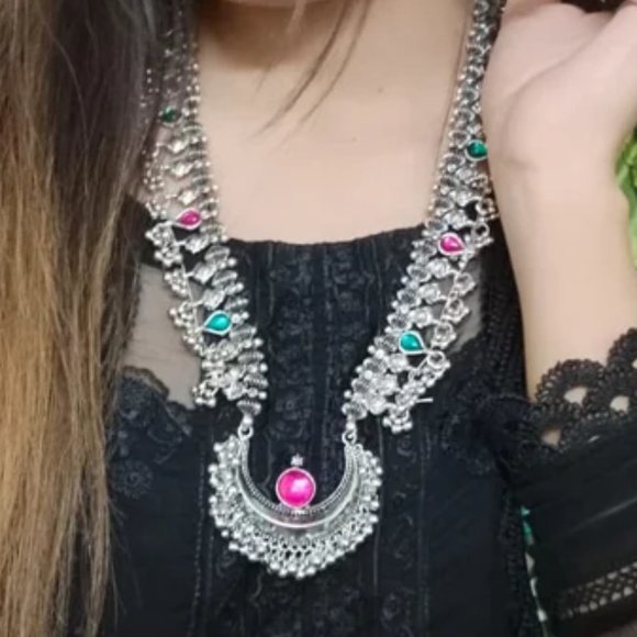 Jewelry Set With Multicolor Glass Stone, Long Pendant Necklace WithSmall Earring - Picture 3 of 6